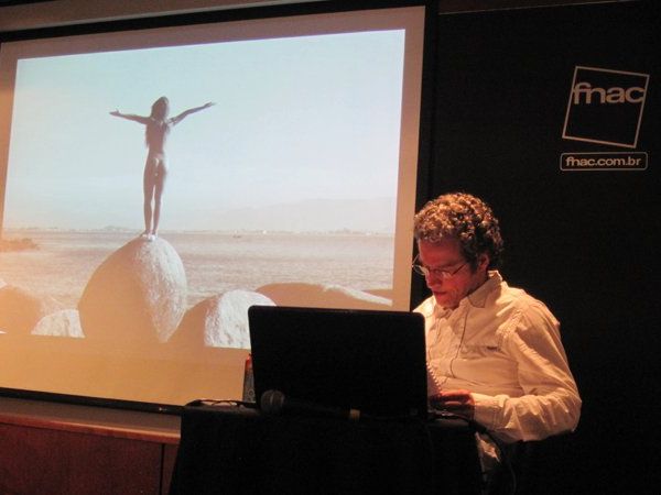 Presentation for the book "Braziliangels" FNAC - São Paulo, 2011